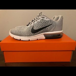 Grey Nike Airmax